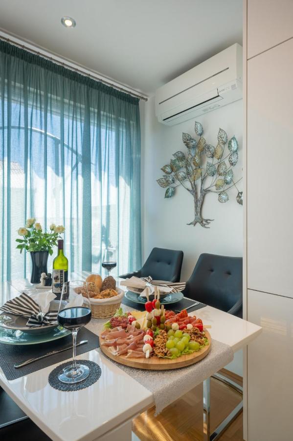 Apartment Tikvarin, Kastel Kambelovac Kaštela Екстериор снимка