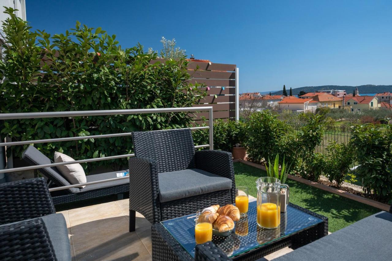 Apartment Tikvarin, Kastel Kambelovac Kaštela Екстериор снимка