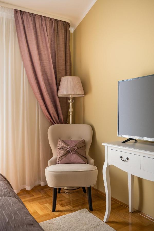Apartment Tikvarin, Kastel Kambelovac Kaštela Екстериор снимка