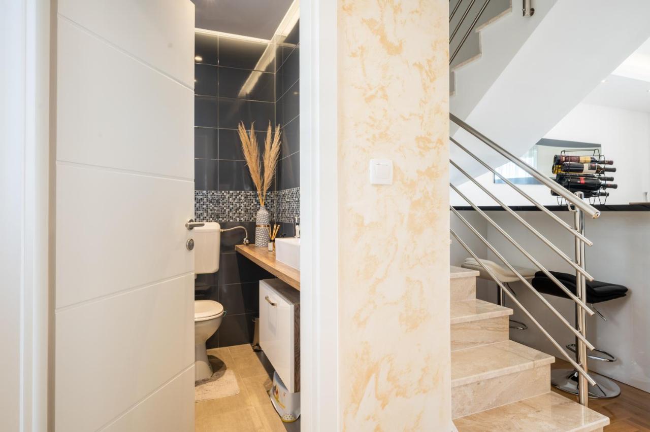 Apartment Tikvarin, Kastel Kambelovac Kaštela Екстериор снимка