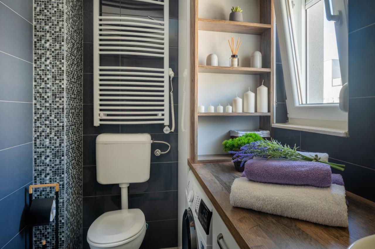 Apartment Tikvarin, Kastel Kambelovac Kaštela Екстериор снимка