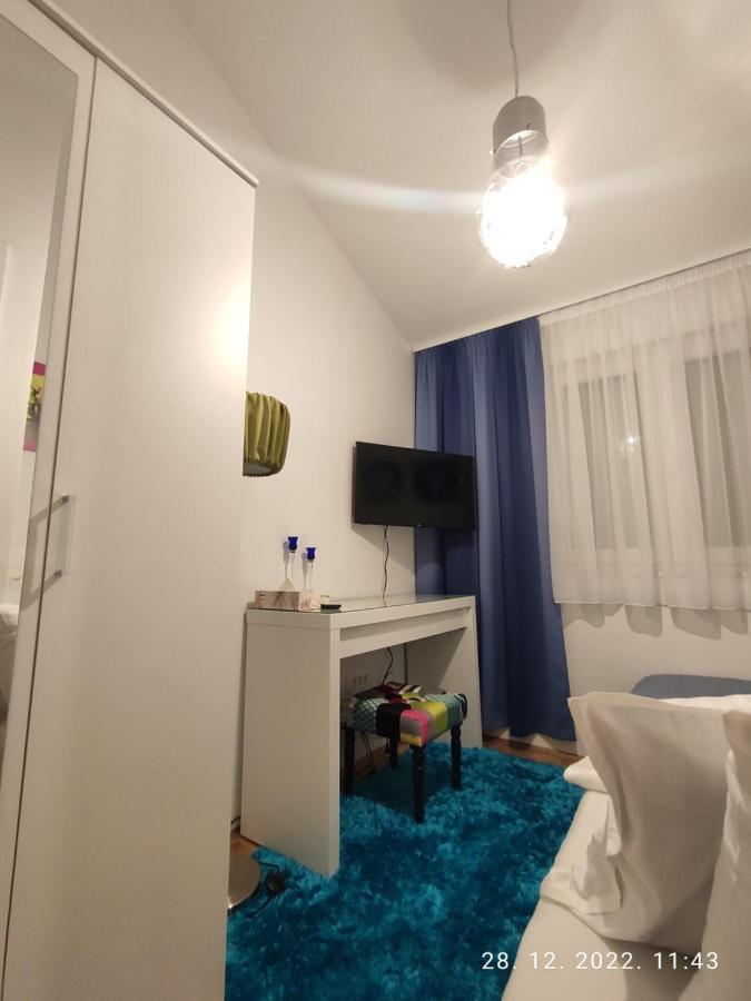 Apartment Tikvarin, Kastel Kambelovac Kaštela Екстериор снимка